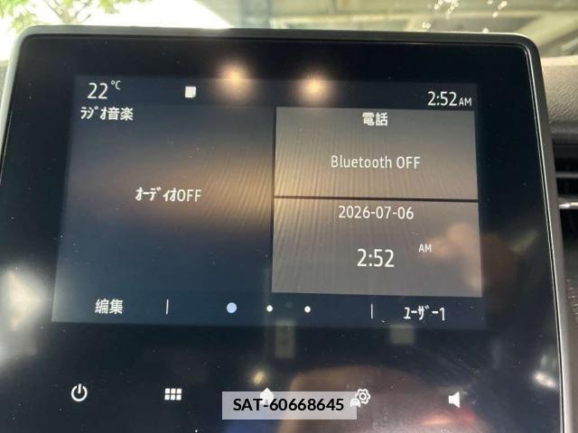 Renault LUTECIA 2021-09 7961475-4