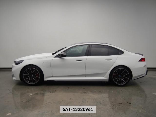 Bmw M5 2025-11 7959892-10