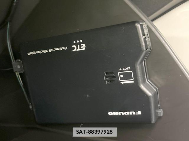 Mazda MAZDA2 2024-10 7959876-5