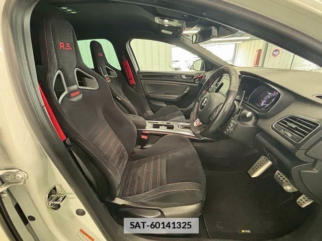 Renault MEGANE 2020-02 7963118-6
