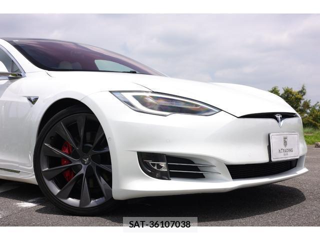 Tesla MODEL S 2020-05 7962506-18