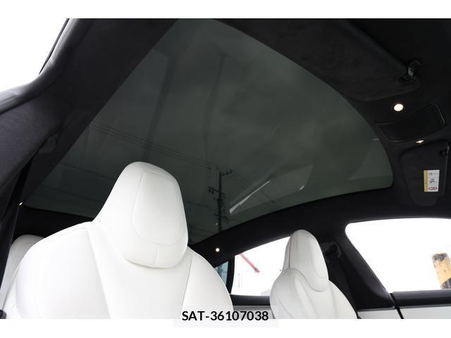 Tesla MODEL S 2020-05 7962506-9