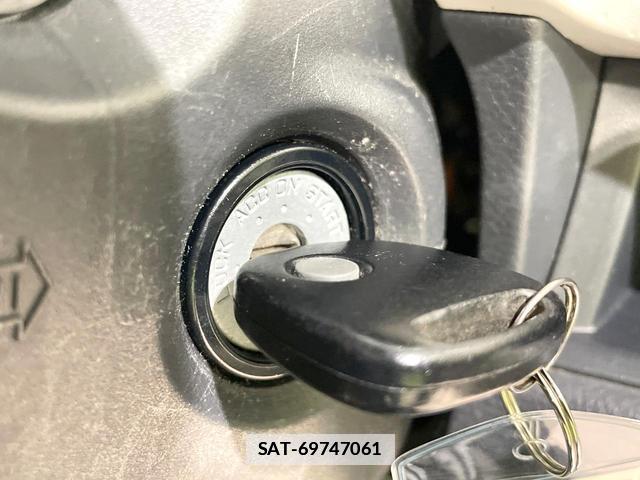 Suzuki MR WAGON 2012-09 7959917-5