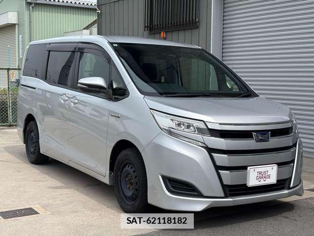 Toyota NOAH 2018-04 7959362-11