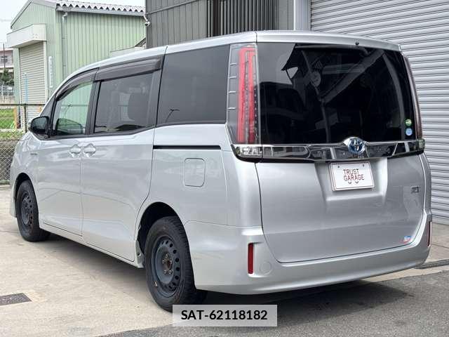 Toyota NOAH 2018-04 7959362-14
