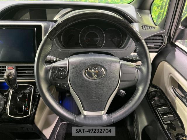 Toyota NOAH 2021-08 7959580-10