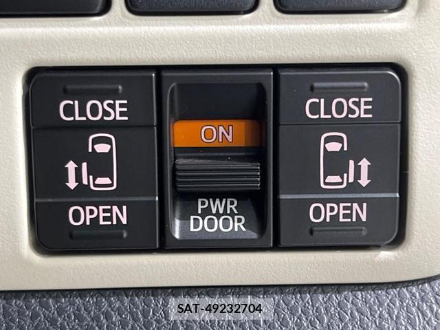 Toyota NOAH 2021-08 7959580-5