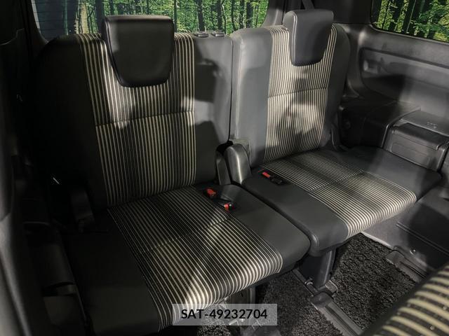 Toyota NOAH 2021-08 7959580-8