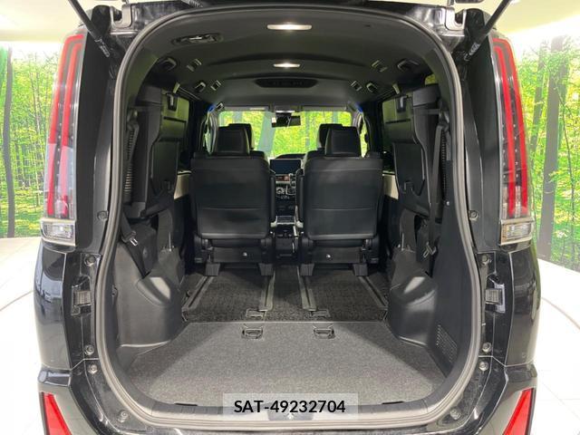 Toyota NOAH 2021-08 7959580-9