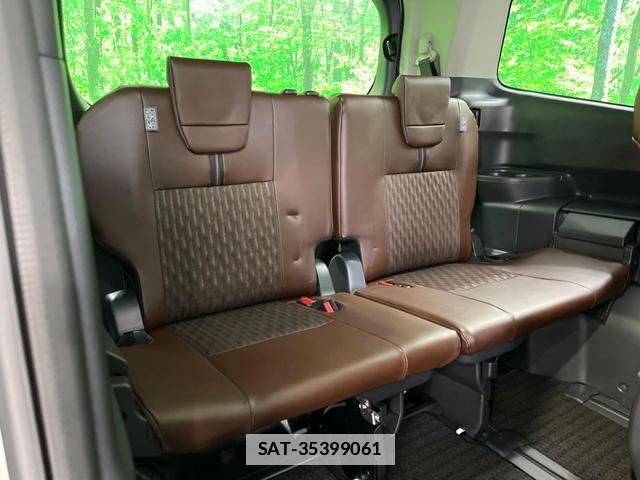 Toyota NOAH 2022-07 7959670-11