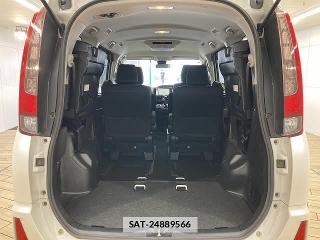 Toyota NOAH 2016-04 7960036-12