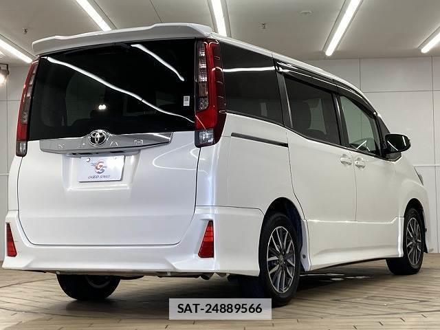 Toyota NOAH 2016-04 7960036-16