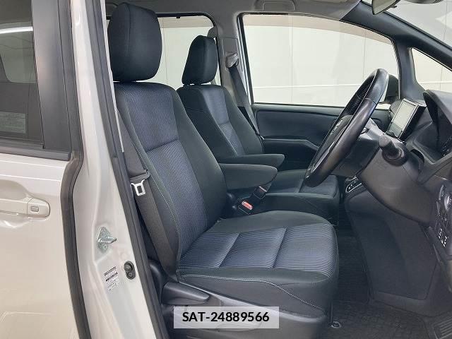 Toyota NOAH 2016-04 7960036-4