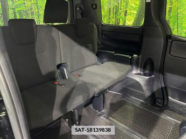 Toyota NOAH 2019-01 7960574-10