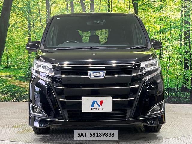 Toyota NOAH 2019-01 7960574-15