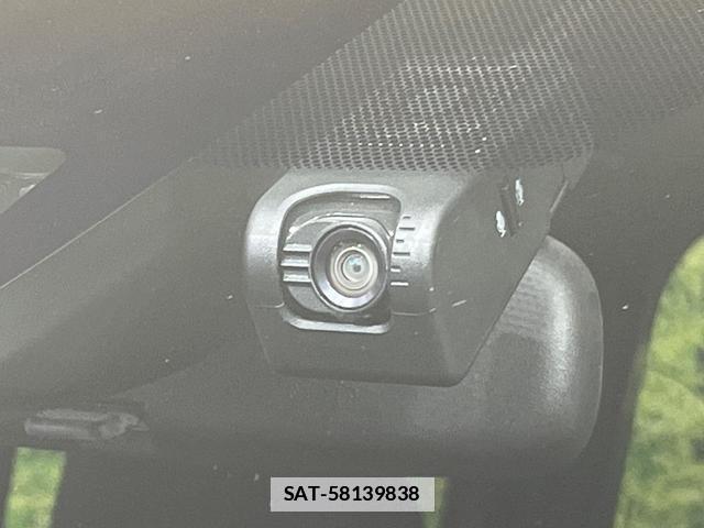 Toyota NOAH 2019-01 7960574-7