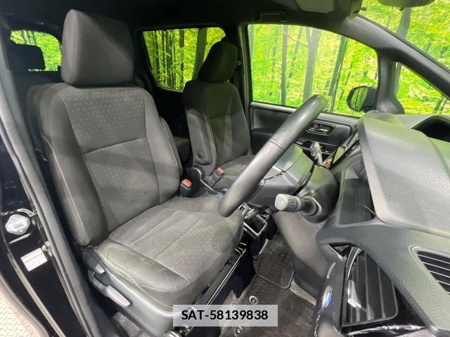 Toyota NOAH 2019-01 7960574-8