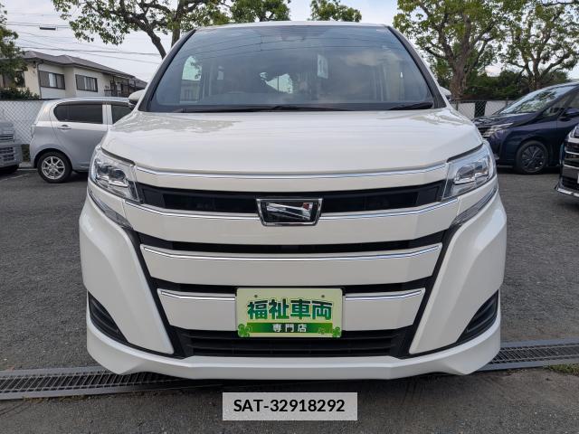 Toyota NOAH 2017-10 7961512-18