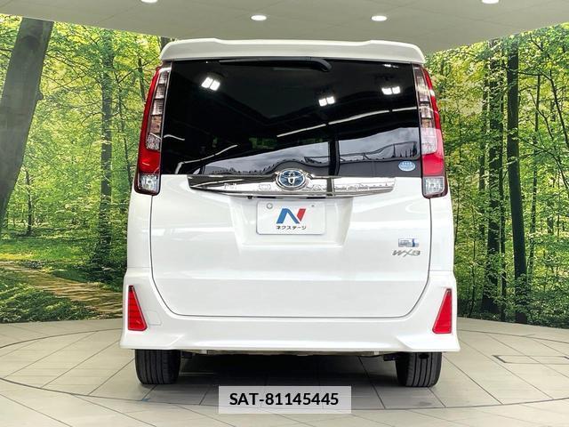 Toyota NOAH 2016-12 7961601-15