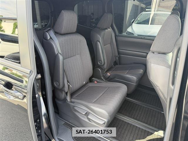 Toyota NOAH 2022-02 7961924-16