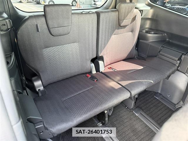Toyota NOAH 2022-02 7961924-17