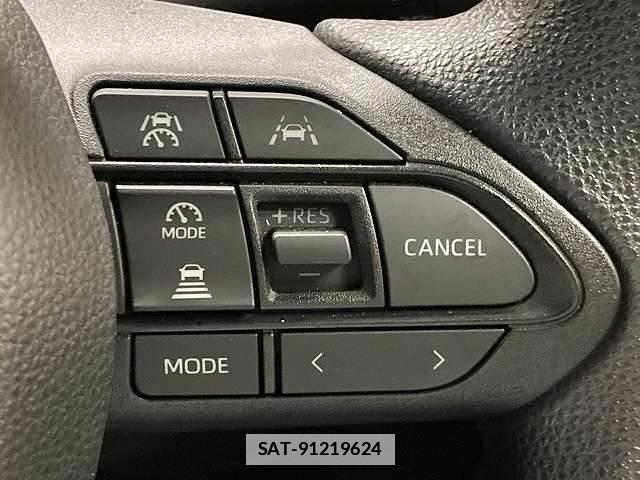 Toyota NOAH 2023-06 7963104-6