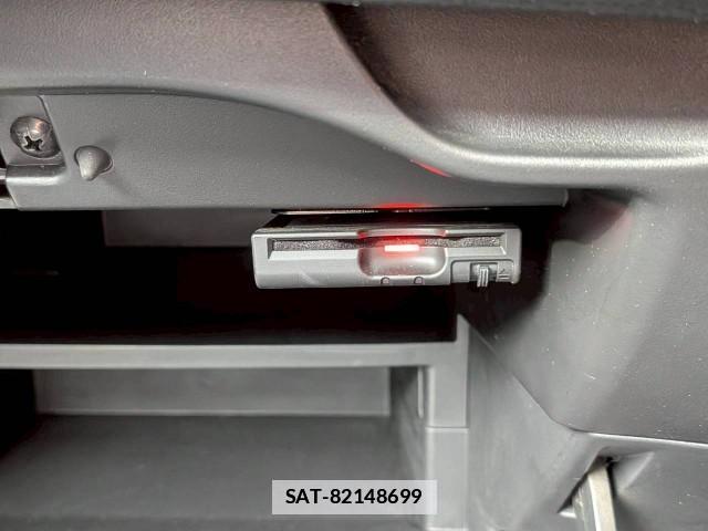 Nissan NOTE 2017-10 7961262-10