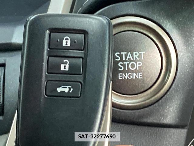 Lexus NX 2021-04 7959434-6