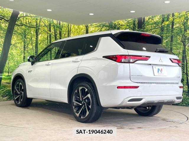 Mitsubishi OUTLANDER PHEV 2022-08 7959921-16