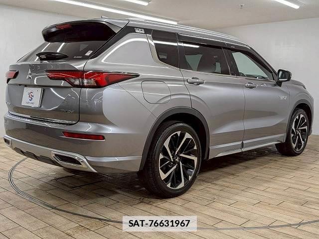Mitsubishi OUTLANDER PHEV 2022-03 7963047-16