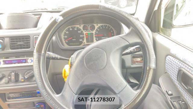 Mitsubishi PAJERO MINI 2002-02 7959847-7