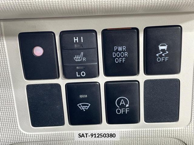 Toyota PORTE 2017-01 7959958-6