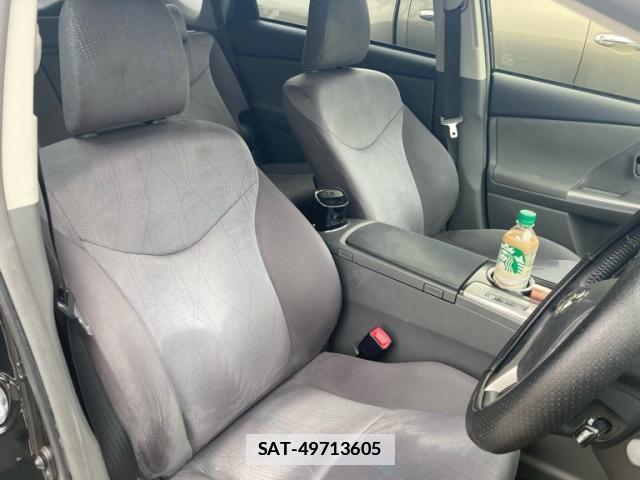 Toyota PRIUS ALPHA 2012-04 7959794-10