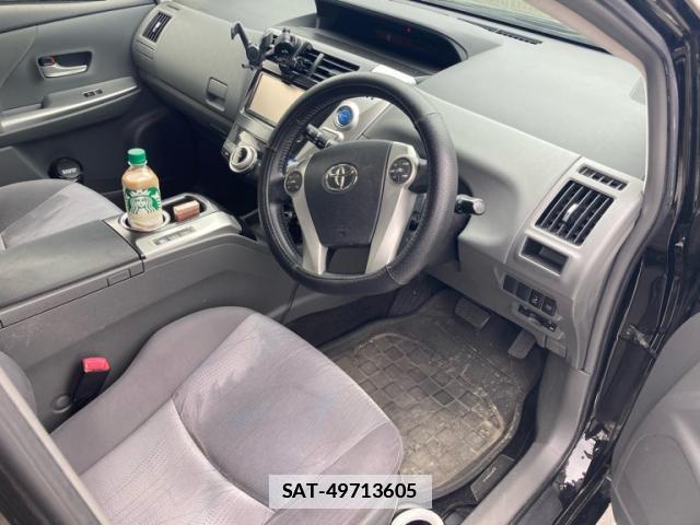 Toyota PRIUS ALPHA 2012-04 7959794-11