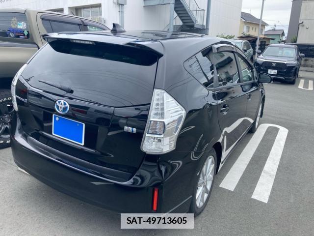 Toyota PRIUS ALPHA 2012-04 7959794-13