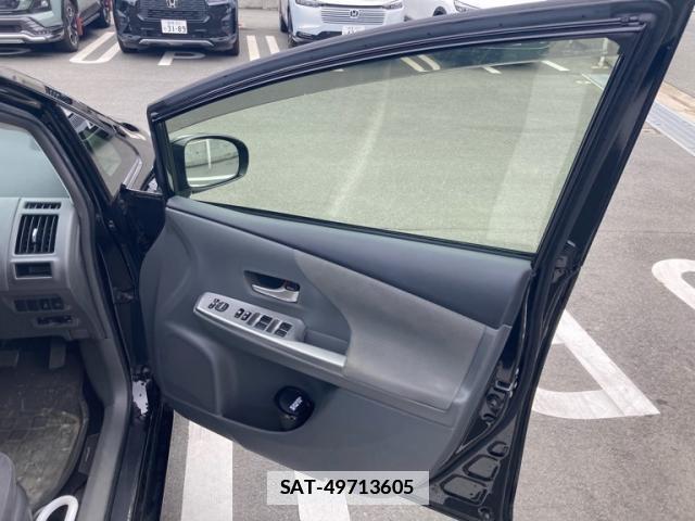 Toyota PRIUS ALPHA 2012-04 7959794-14