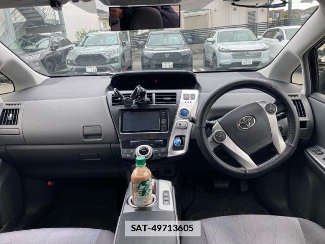Toyota PRIUS ALPHA 2012-04 7959794-16