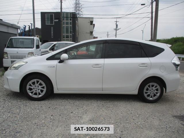 Toyota PRIUS ALPHA 2014-09 7959854-4