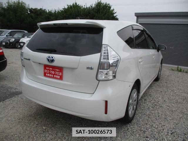 Toyota PRIUS ALPHA 2014-09 7959854-7