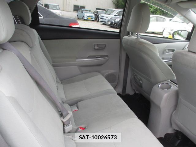 Toyota PRIUS ALPHA 2014-09 7959854-8