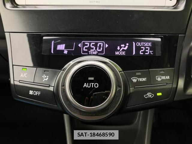 Toyota PRIUS ALPHA 2014-03 7959885-13