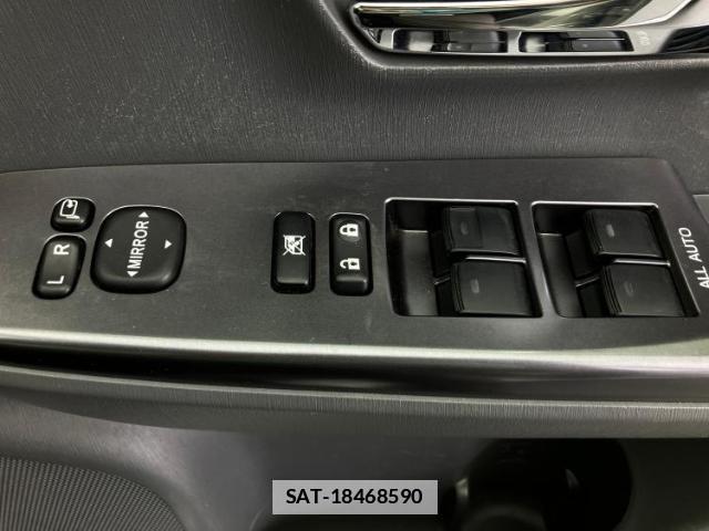 Toyota PRIUS ALPHA 2014-03 7959885-17