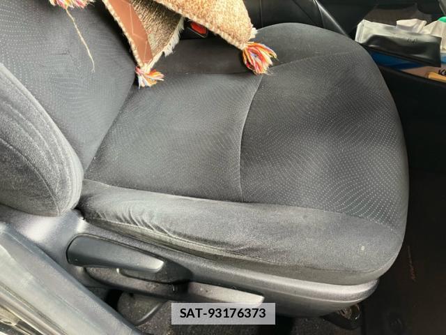 Toyota PRIUS PHV 2013-11 7959868-11