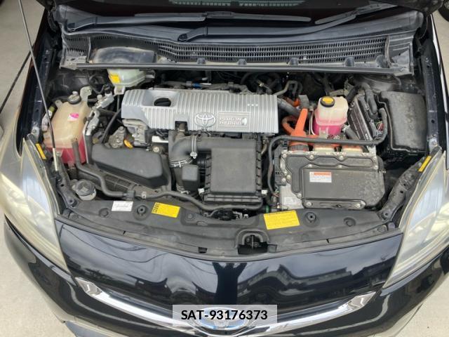 Toyota PRIUS PHV 2013-11 7959868-6
