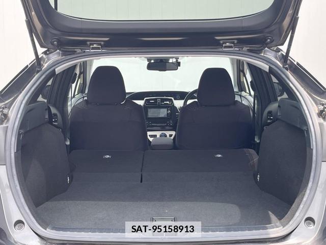Toyota PRIUS 2016-08 7959636-10