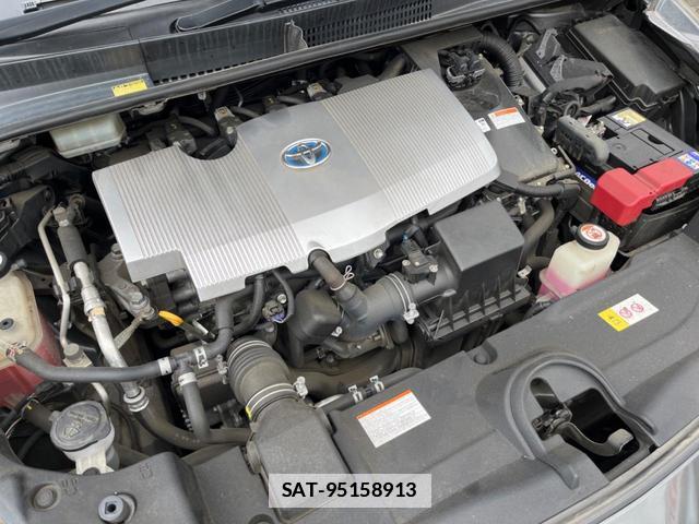 Toyota PRIUS 2016-08 7959636-18