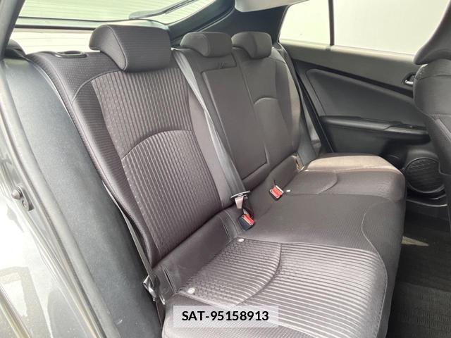 Toyota PRIUS 2016-08 7959636-9