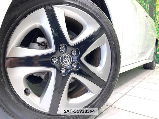 Toyota PRIUS 2019-09 7959772-12