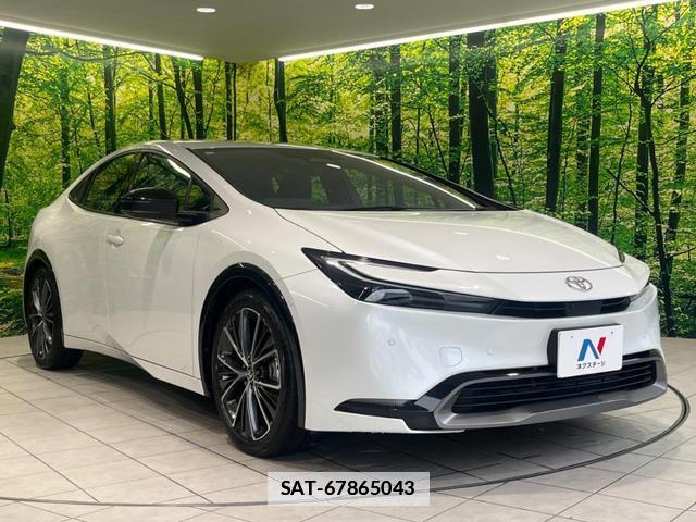 Toyota PRIUS 2023-07 7959816-15