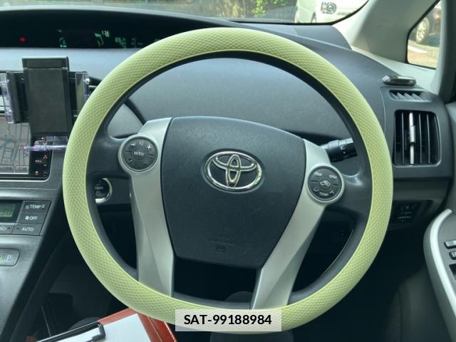 Toyota PRIUS 2010-09 7959819-6
